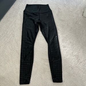ALO Yoga Black Houndstooth Leggings